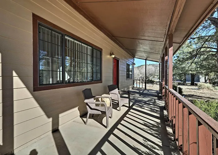 Holiday home Family In W/ Surrounding Mtn Views!