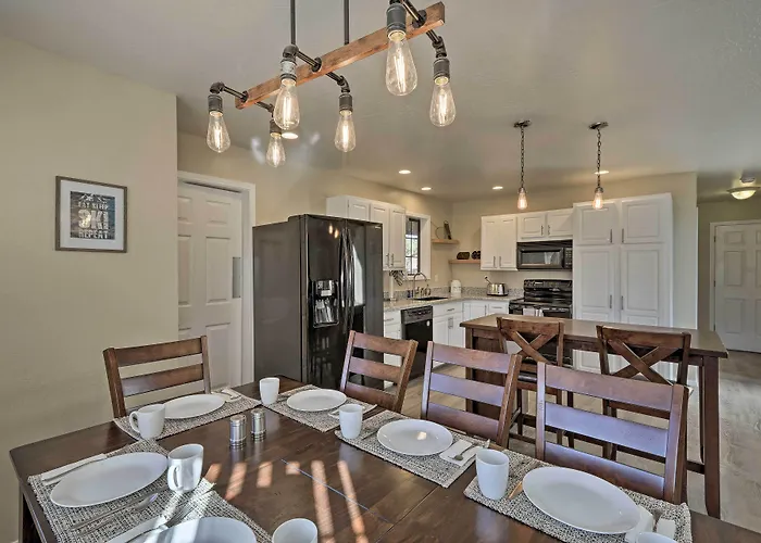 Holiday home Family In W/ Surrounding Mtn Views! *